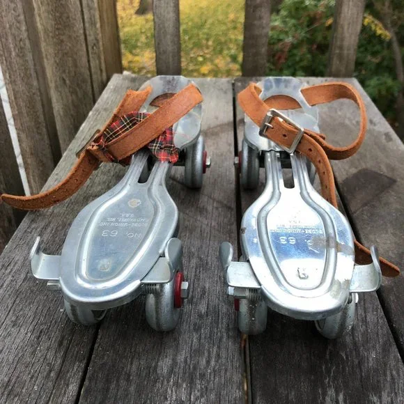 Vintage Metal Roller Skates Adjustable Ankle Strap No 63 Globe-Union Inc No Key - Picture 15 of 17